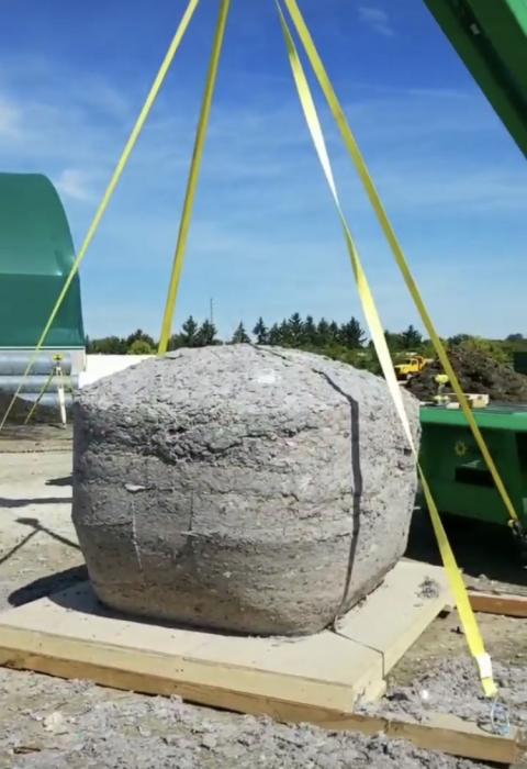 Largest Lint Ball Record!